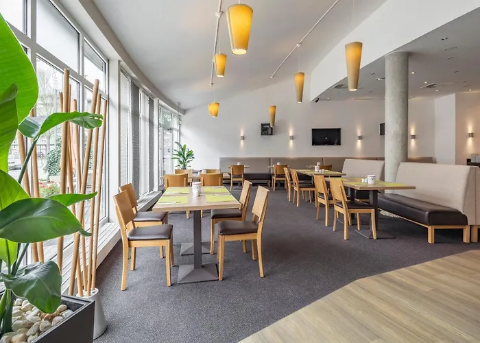 Center Kaiserhof فندق ناومبورغ