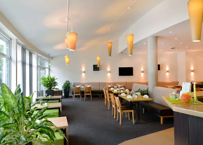 فندق Center Kaiserhof 3*